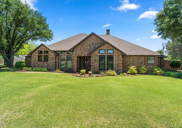 Photo 2 of Single family home for sale at 10612 Live Oak Dr, Forney, TX 75126 | MLS# 21265276 | Listing updated on 2026-09-04
