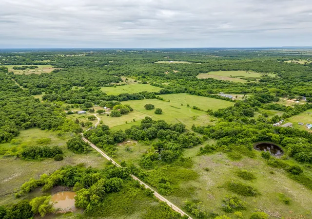 Homes for sale in Perrin, TX | 4180 E Fm 2210 E, Perrin, TX 76486 | MLS# 21265765
