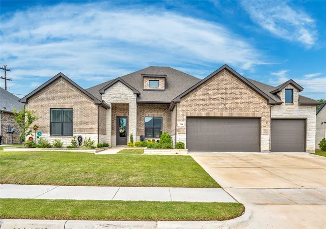 Homes for sale in Van Alstyne, TX | 704 Abbey Rd, Van Alstyne, TX 75495 | MLS# 21265282