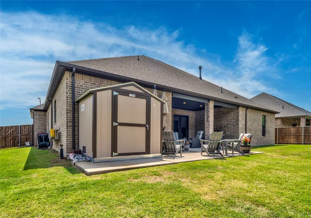 Homes for sale in Van Alstyne, TX | 704 Abbey Rd, Van Alstyne, TX 75495 | MLS# 21265282