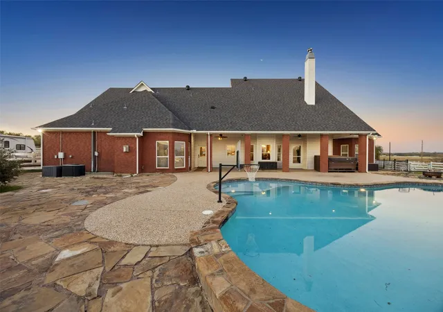 Photo 1 of Single family home for sale at 2751 2 Mitchell Rd, Krum, TX 76249 | MLS# 21264225 | Listing updated on 2026-08-24