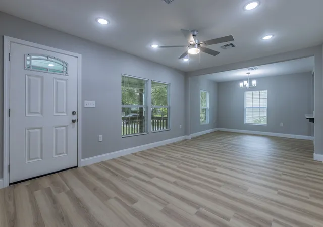 Photo 2 of Sale Pending at 2816 Summer Ave, Waco, TX 76708 | MLS# 21265817 | Listing updated on 2026-07-20