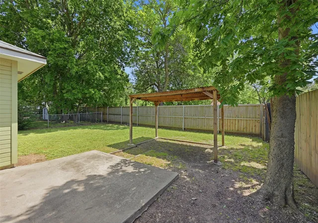 Homes for sale in Pottsboro, TX | 323 Texas St, Pottsboro, TX 75076 | MLS# 21265836
