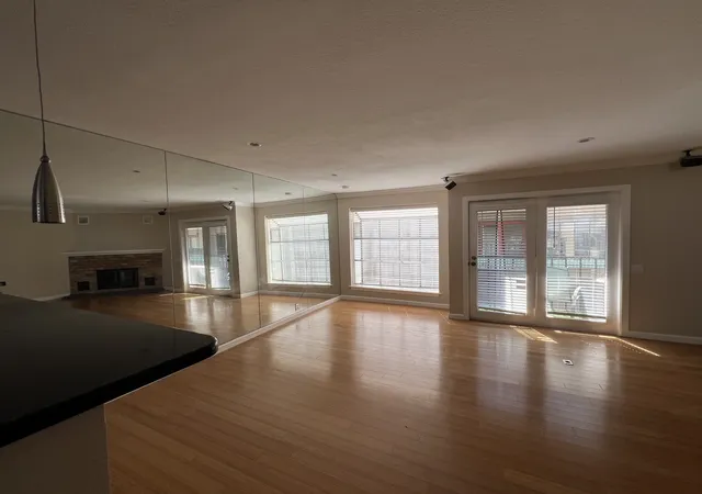 Photo 4 of Townhouse for sale at 2020 N Garrett Ave #107, Dallas, TX 75206 | MLS# 21265066 | Listing updated on 2026-08-29