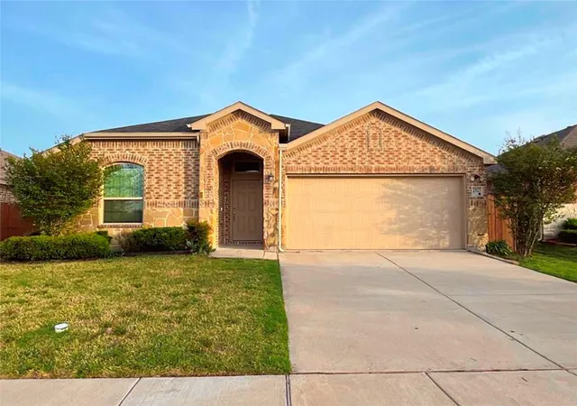 Photo 1 of Single family home for sale at 2927 Rosemount Ln, Forney, TX 75126 | MLS# 21265837 | Listing updated on 2026-10-03