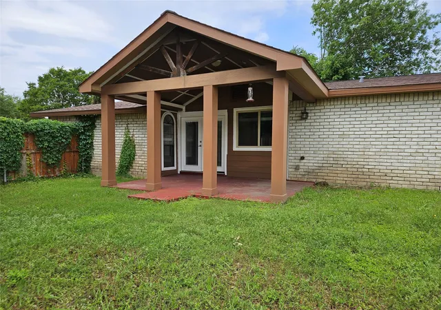 Photo 3 of Sale Pending at 3717 Red Oak Dr, Garland, TX 75043 | MLS# 21265957 | Listing updated on 2026-08-21