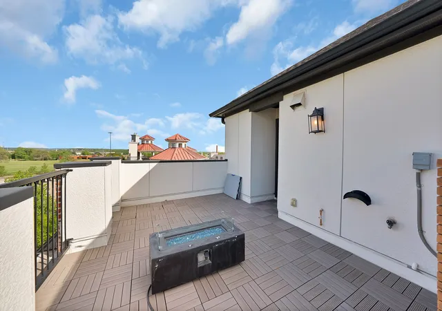 Photo 40 of Townhouse for sale at 406 Mills St, Fort Worth, TX 76102 | MLS# 21265956 | Listing updated on 2026-07-06