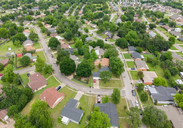 Photo 2 of Single family home for sale at 5303 Hilltop, Greenville, TX 75402 | MLS# 21265996 | Listing updated on 2026-09-15