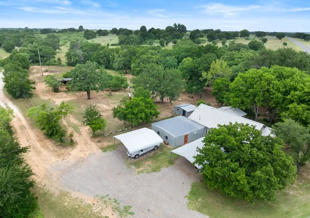 Homes for sale in De Leon, TX | 1550 Hwy 2318, De Leon, TX 76444 | MLS# 21263326