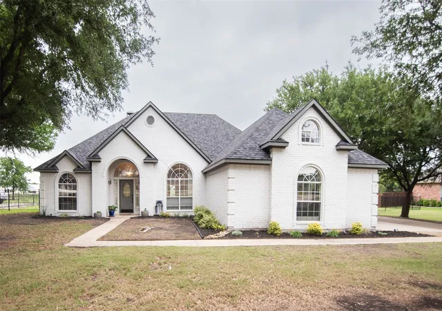 Homes for sale in Talty, TX | 1393 W Alamosa Dr, Talty, TX 75160 | MLS# 21265838
