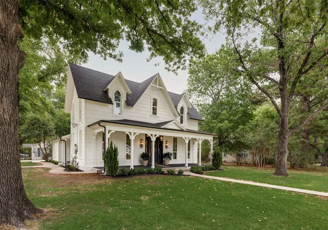 Photo 1 of Single family home for sale at 300 E Division St, Pilot Point, TX 76258 | MLS# 21266065 | Listing updated on 2026-07-28