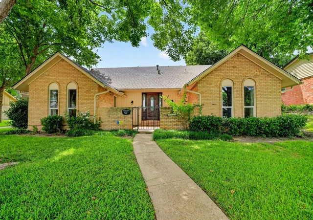 Homes for sale in Dallas, TX | 4037 Treeline Dr, Dallas, TX 75224 | MLS# 21266263