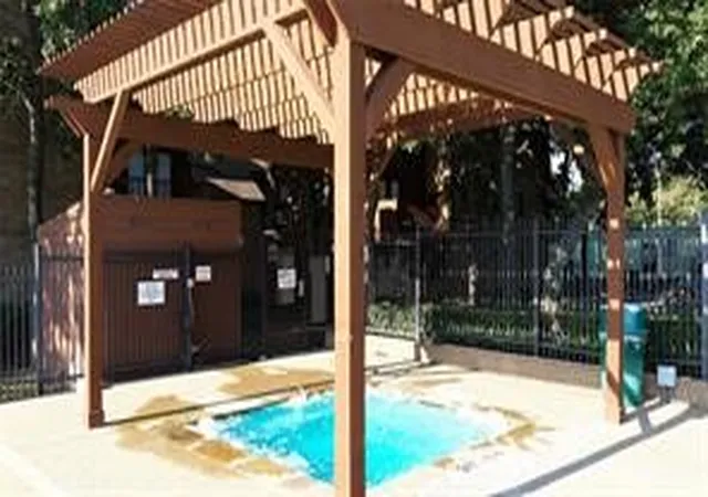 2nd image of 2300 Bamboo Dr, Arlington, TX 76006