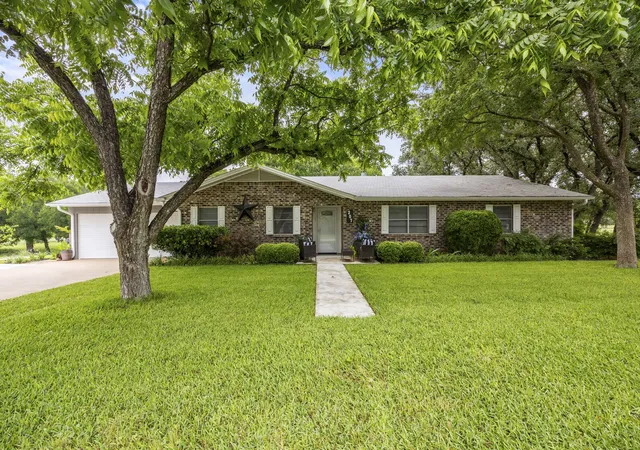 Homes for sale in San Saba, TX | 207 S Brook St, San Saba, TX 76877 | MLS# 21266156