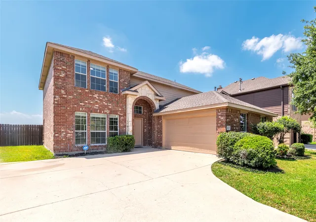 Photo 1 of Sale Pending at 617 Marlee Dr, Forney, TX 75126 | MLS# 21181215 | Listing updated on 2026-09-15