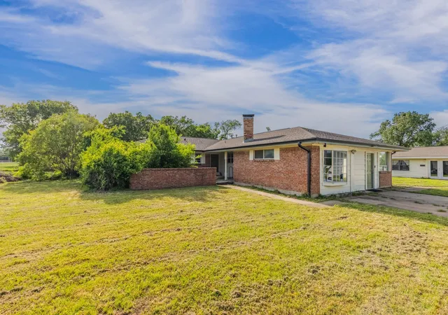 Photo 3 of Single family home for sale at 11800 Hallmark St, Greenville, TX 75402 | MLS# 21262957 | Listing updated on 2026-09-29