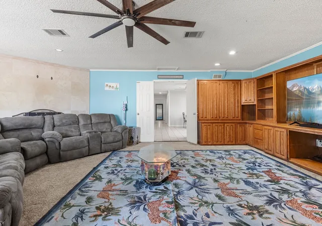 Photo 4 of Single family home for sale at 11800 Hallmark St, Greenville, TX 75402 | MLS# 21262957 | Listing updated on 2026-09-29
