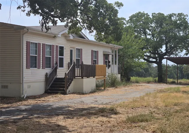 Photo 1 of Manufactured home for sale at 1331 Jay Bird Rd, Springtown, TX 76082 | MLS# 21263060 | Listing updated on 2026-09-26