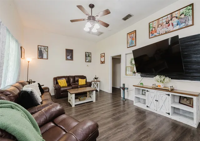 Homes for sale in Eastland, TX | 201 E Plummer St, Eastland, TX 76448 | MLS# 21266458