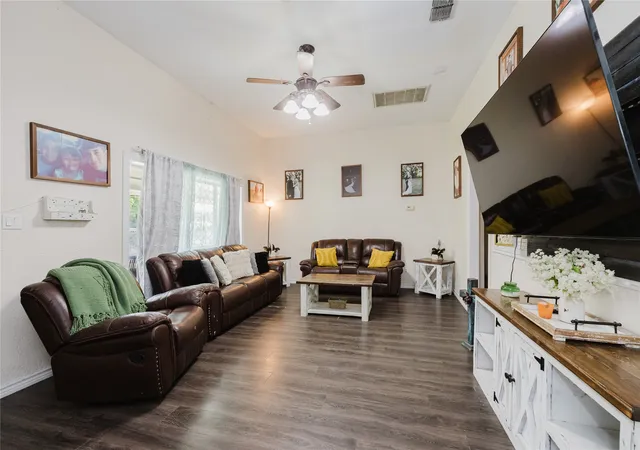 Homes for sale in Eastland, TX | 201 E Plummer St, Eastland, TX 76448 | MLS# 21266458