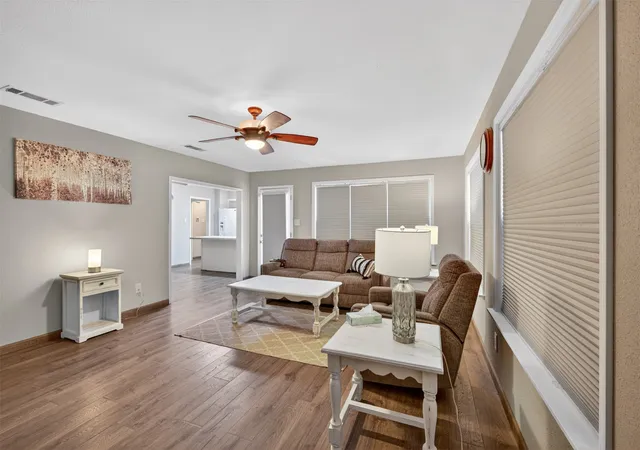 4th image of 3524 Holiday Pl, Bossier City, LA 71112 | MLS# 21266482