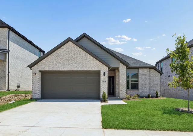 Photo 2 of Sale Pending at 1868 Balfour Bnd, Forney, TX 75126 | MLS# 21266578 | Listing updated on 2026-09-16