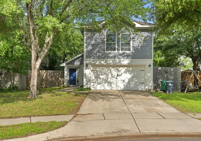 Photo 3 of Single family home for sale at 4313 Hayes, Denton, TX 76207 | MLS# 21262022 | Listing updated on 2026-10-03