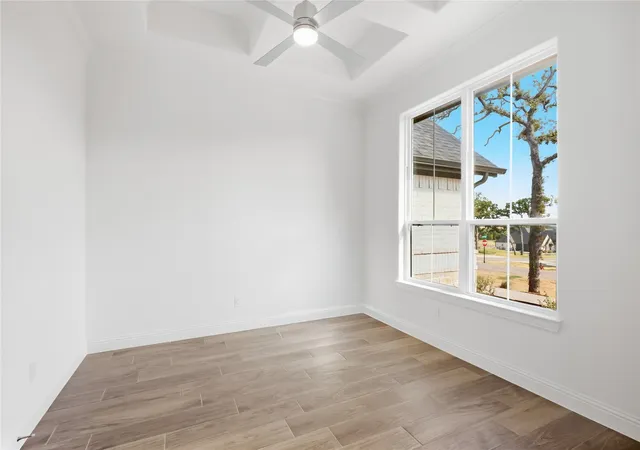 Photo 4 of Single family home for sale at 1057 Arbor Vista Dr, Azle, TX 76020 | MLS# 21262193 | Listing updated on 2026-10-04