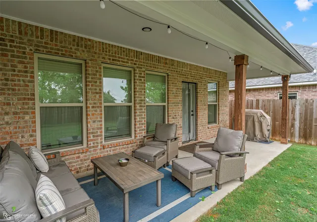 Homes for sale in Benton, LA | 122 Brimestone Loop, Benton, LA 71006 | MLS# 21266583