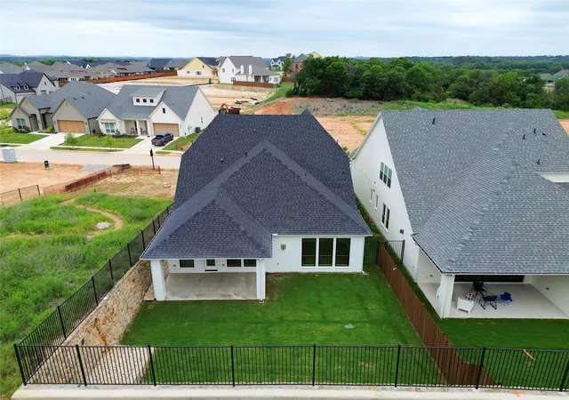 Homes for sale in Aledo, TX | 224 Blackbird Dr, Aledo, TX 76008 | MLS# 21266677