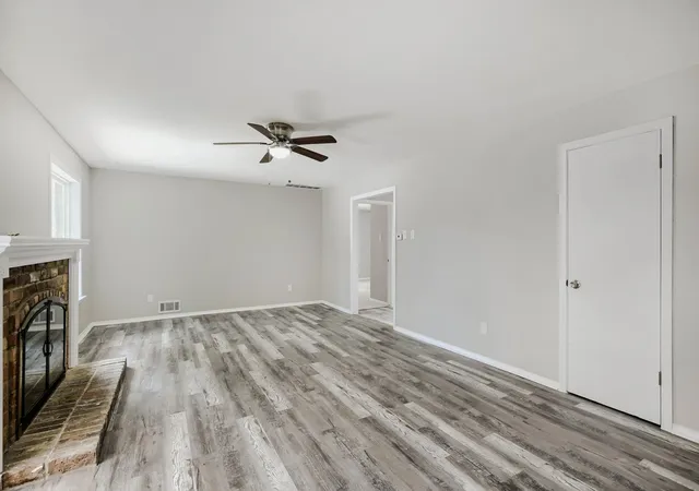 Photo 2 of Single family home for sale at 1414 Dumont Dr, Richardson, TX 75080 | MLS# 21147711 | Listing updated on 2026-08-26