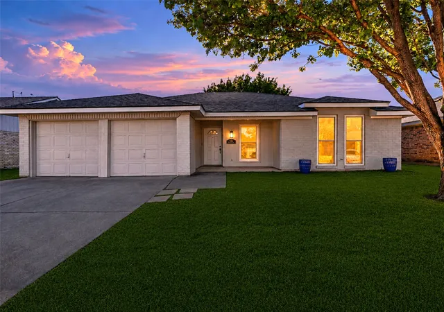 2nd image of 7932 Berrybrook Dr, Watauga, TX 76148 | MLS# 21266725