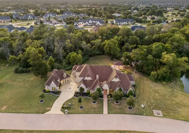 Photo 3 of Mansion for sale at 4161 San Juan Ave, Prosper, TX 75078 | MLS# 21266791 | Listing updated on 2026-10-07