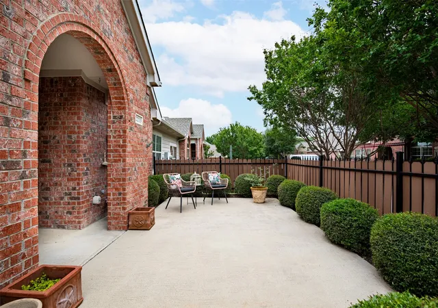 Photo 3 of Sale Pending at 3250 Rosemeade Dr #2213, Fort Worth, TX 76116 | MLS# 21263859 | Listing updated on 2026-07-20