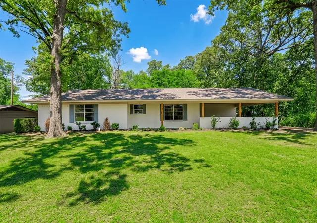 Homes for sale in Mount Pleasant, TX | 108 Mockingbird St, Mount Pleasant, TX 75455 | MLS# 21266915