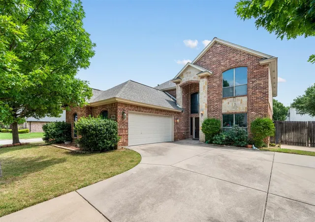 Photo 1 of Single family home for sale at 7020 Ridge Crest Dr, North Richland Hills, TX 76182 | MLS# 21259566 | Listing updated on 2026-08-26