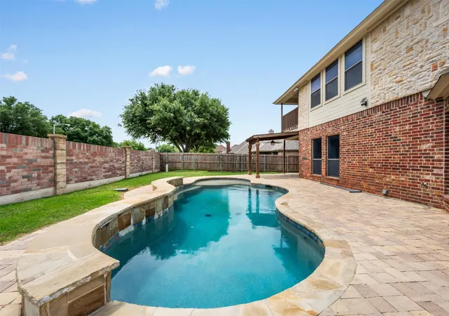 Photo 2 of Single family home for sale at 7020 Ridge Crest Dr, North Richland Hills, TX 76182 | MLS# 21259566 | Listing updated on 2026-08-26