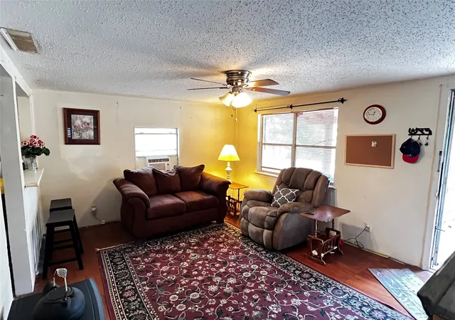Photo 3 of Single family home for sale at 613 Hilltop Dr, Tool, TX 75143 | MLS# 21266768 | Listing updated on 2026-10-07