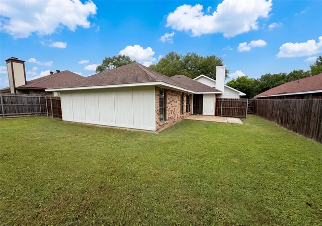 Homes for sale in Cedar Hill, TX | 1502 Allen Dr, Cedar Hill, TX 75104 | MLS# 21267025