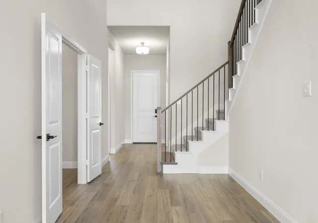 Photo 3 of Single family home for sale at 108 Prairie Wolf Ct, Godley, TX 76044 | MLS# 21267051 | Listing updated on 2026-08-21