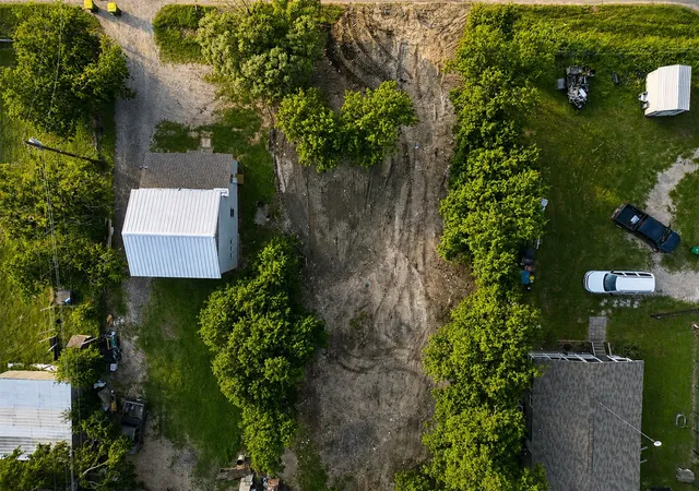 Photo 3 of Land for sale at 992 Lincoln City Rd, Waco, TX 76705 | MLS# 21264565 | Listing updated on 2026-07-08