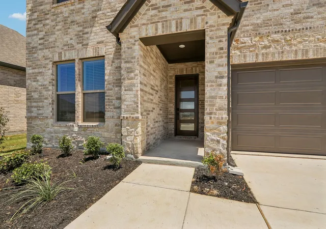 Photo 2 of Single family home for sale at 1041 Clayton Mews, Aubrey, TX 76227 | MLS# 21267141 | Listing updated on 2026-10-07