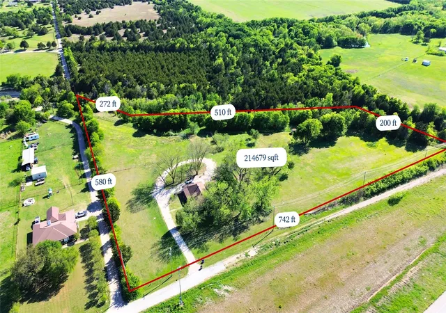 Photo 1 of Land for sale at 1542 W Reindeer, Lancaster, TX 75146 | MLS# 21263015 | Listing updated on 2026-08-25