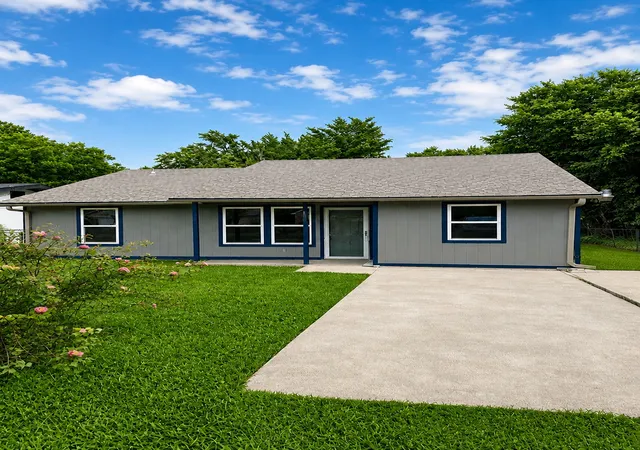 Homes for sale in Crandall, TX | 106 N 4th St, Crandall, TX 75114 | MLS# 21267168