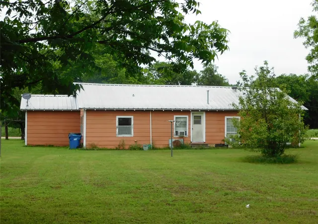 Homes for sale in Hubbard, TX | 705 Mulberry Ave, Hubbard, TX 76648 | MLS# 21263904