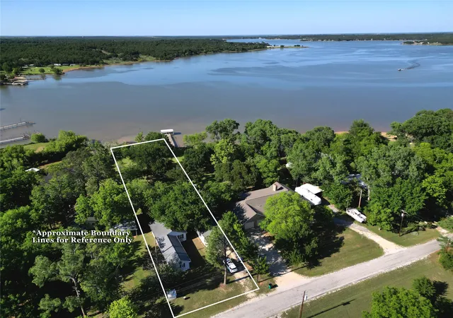Homes for sale in Nocona, TX | 306 Oak St, Nocona, TX 76255 | MLS# 21254901