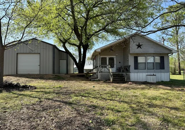 Homes for sale in Nocona, TX | 306 Oak St, Nocona, TX 76255 | MLS# 21254901