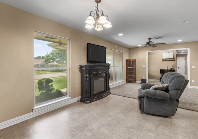 Homes for sale in Wichita Falls, TX | 4504 Jennings Ave, Wichita Falls, TX 76310 | MLS# 21246634