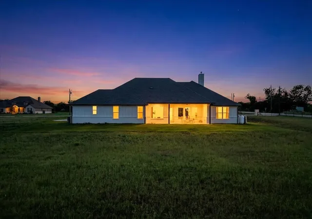 Homes for sale in Godley, TX | 8524 Bronco Dr, Godley, TX 76044 | MLS# 21267284