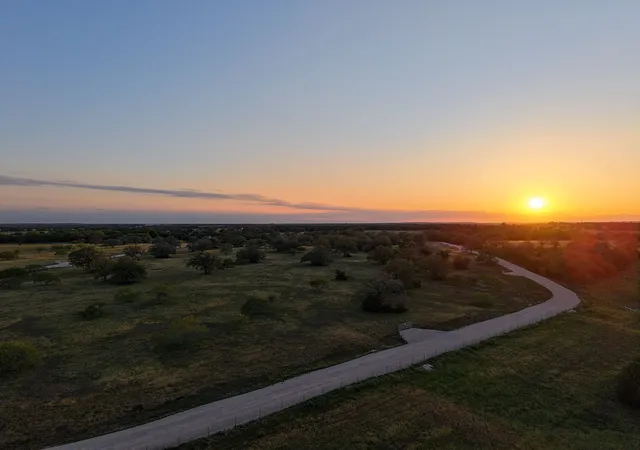 Homes for sale in Waelder, TX | 784 Main Loop Loop, Waelder, TX 78959 | MLS# 21267349